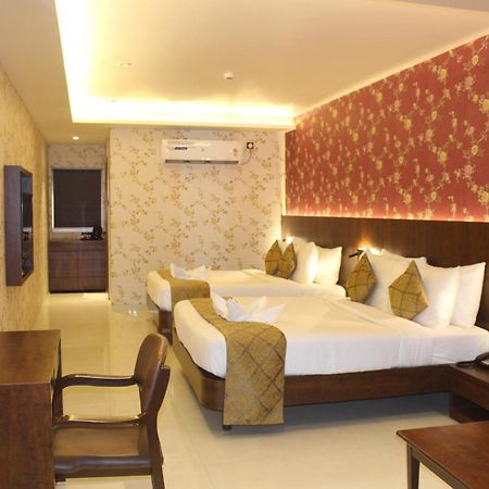 Hotel Madhuban Silvassa Exteriér fotografie