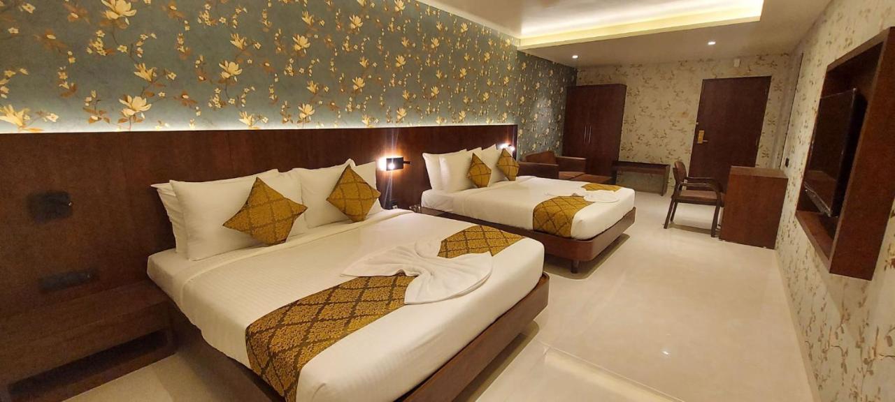 Hotel Madhuban Silvassa Exteriér fotografie