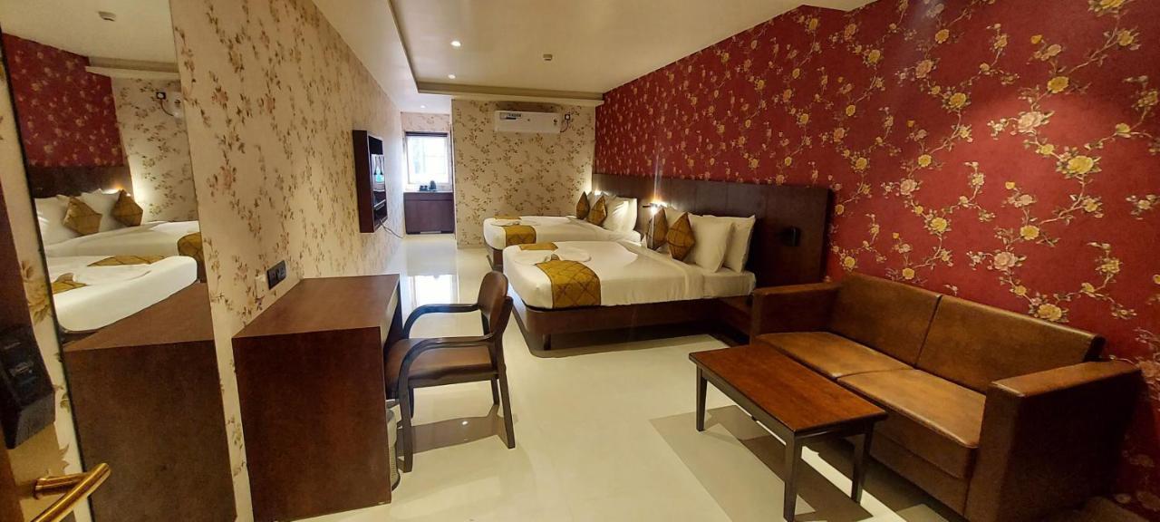 Hotel Madhuban Silvassa Exteriér fotografie