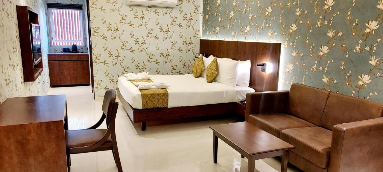 Hotel Madhuban Silvassa Exteriér fotografie