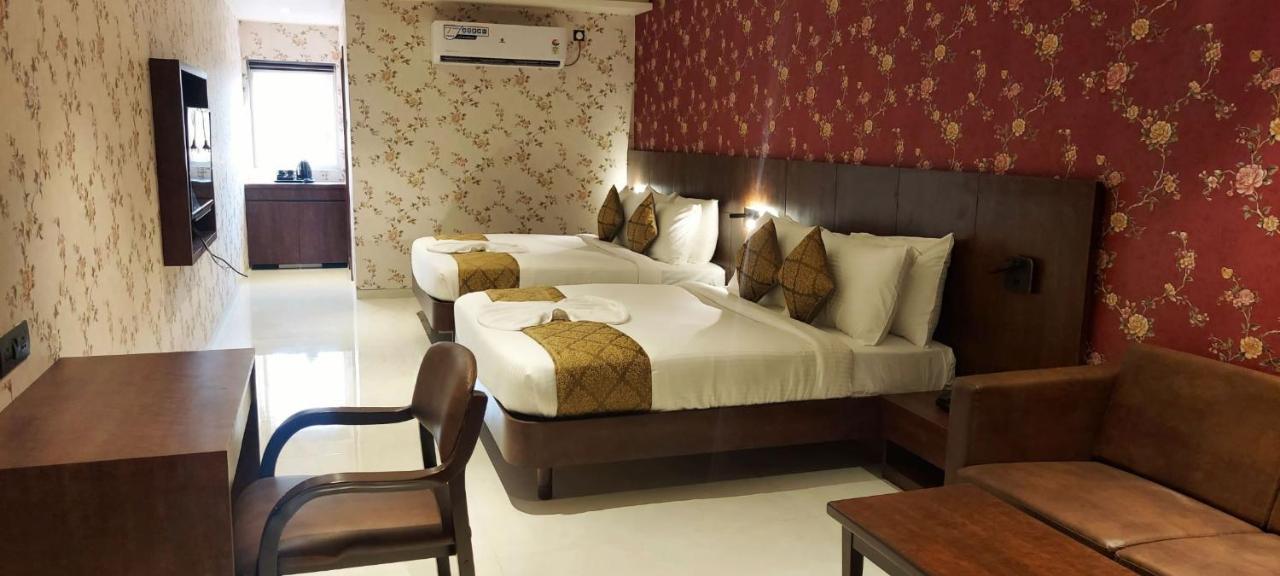 Hotel Madhuban Silvassa Exteriér fotografie