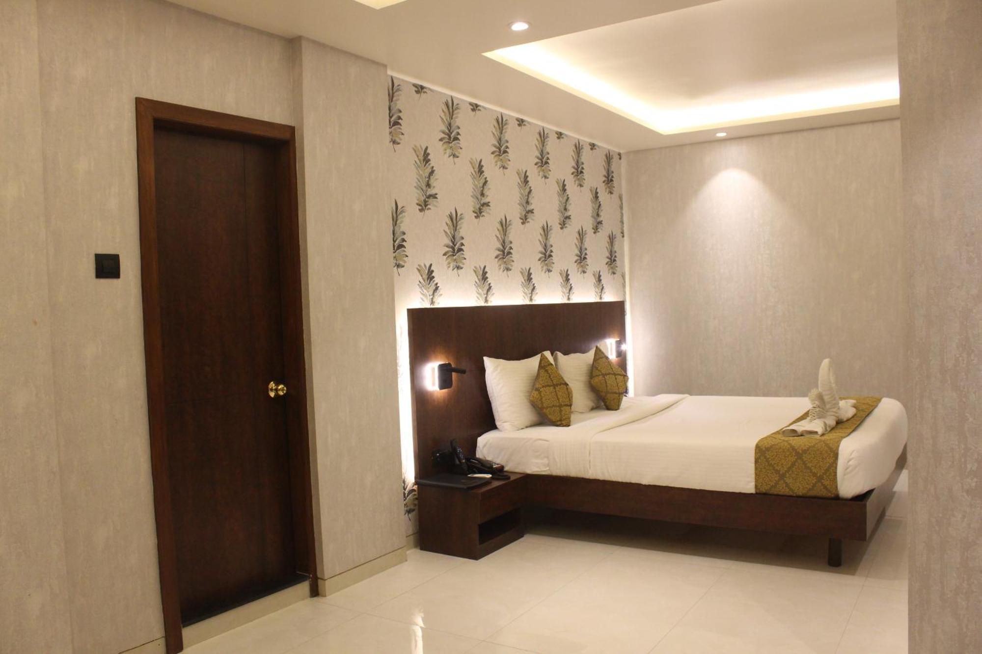 Hotel Madhuban Silvassa Exteriér fotografie